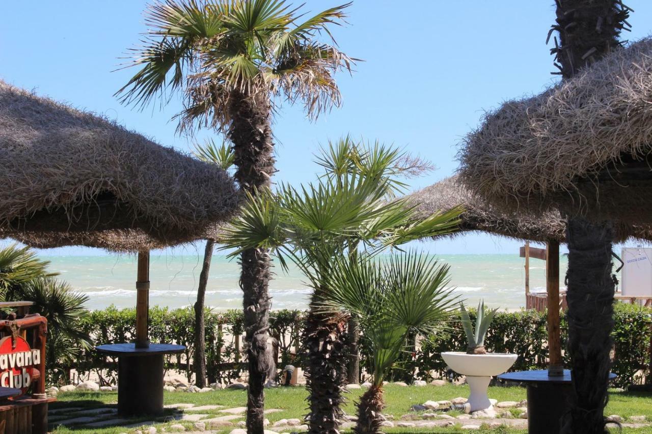 Sulmare Alba Adriatica Bed and Breakfast Buitenkant foto