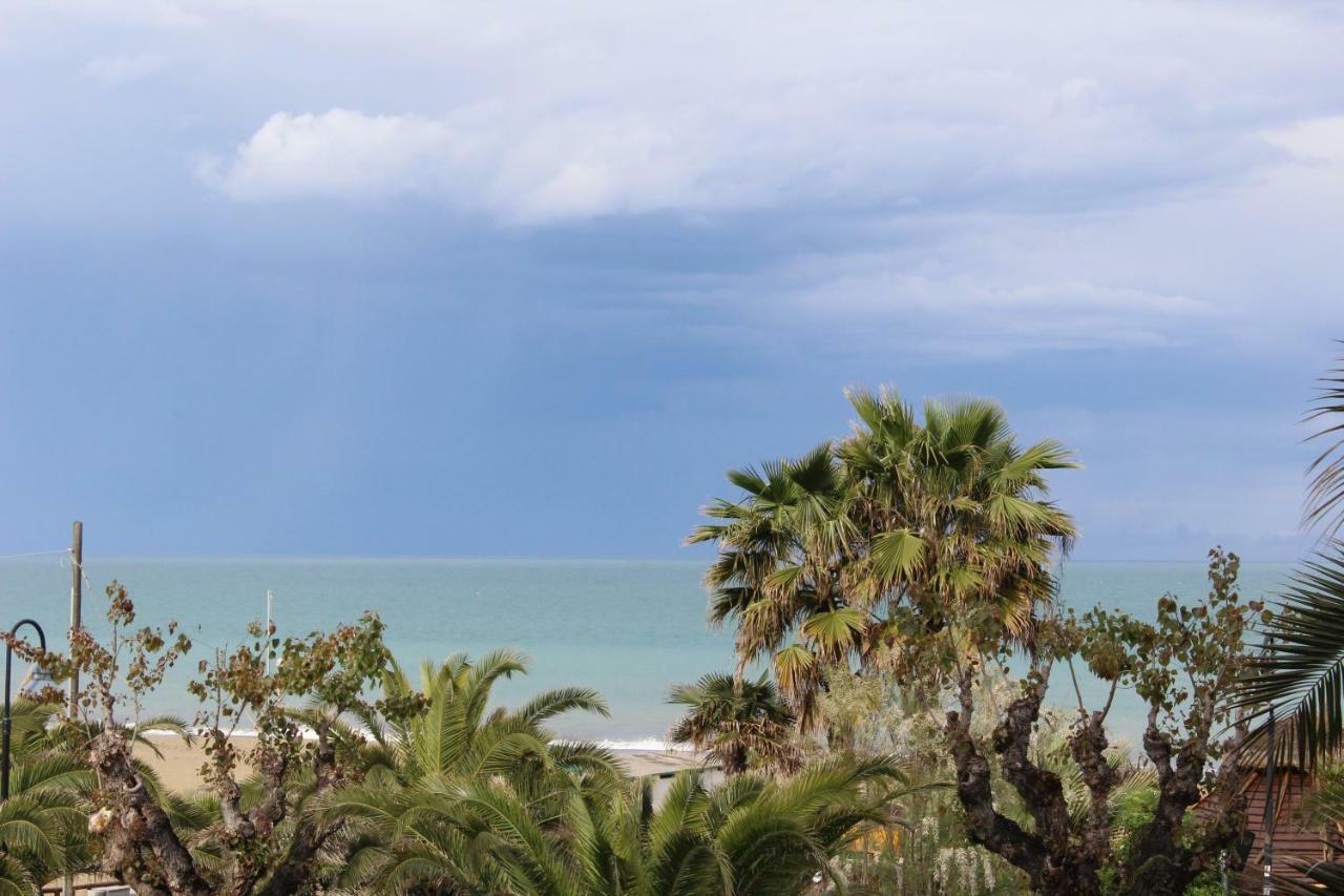 Sulmare Alba Adriatica Bed and Breakfast Buitenkant foto