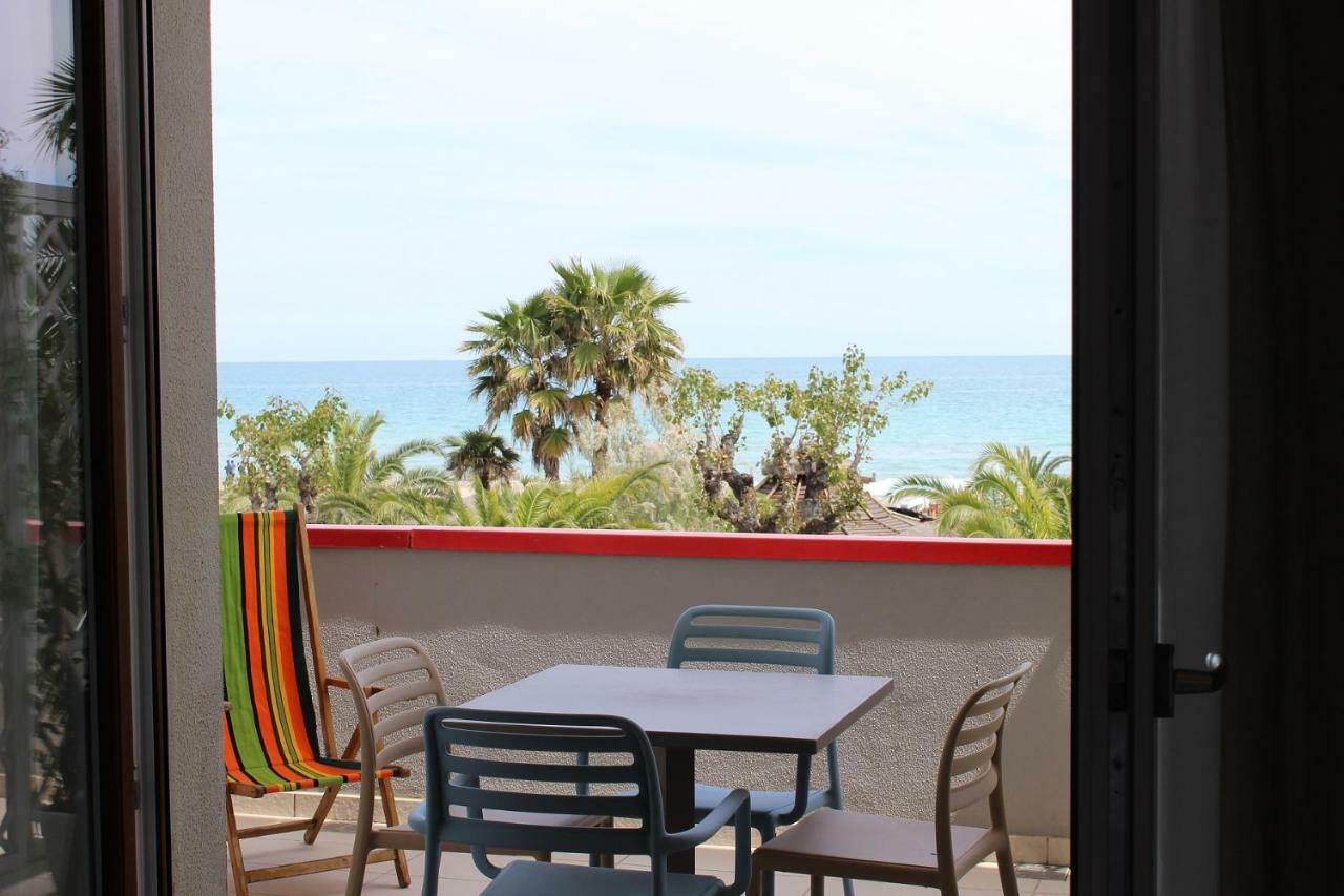 Sulmare Alba Adriatica Bed and Breakfast Buitenkant foto