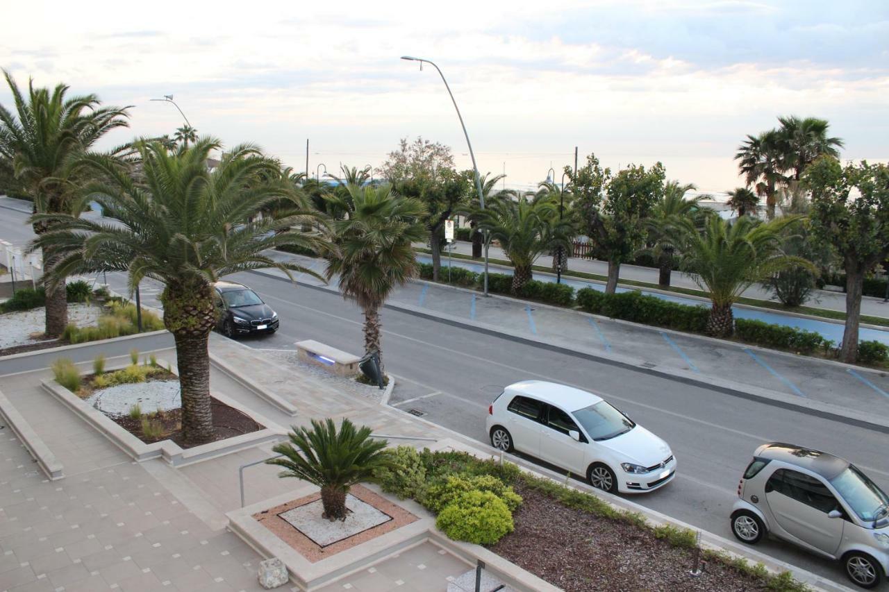 Sulmare Alba Adriatica Bed and Breakfast Buitenkant foto