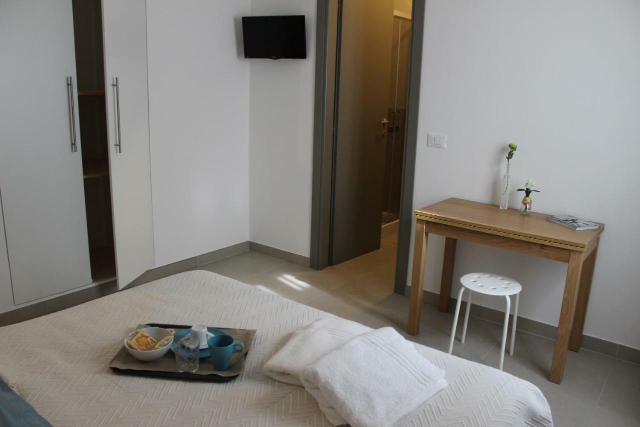 Sulmare Alba Adriatica Bed and Breakfast Buitenkant foto