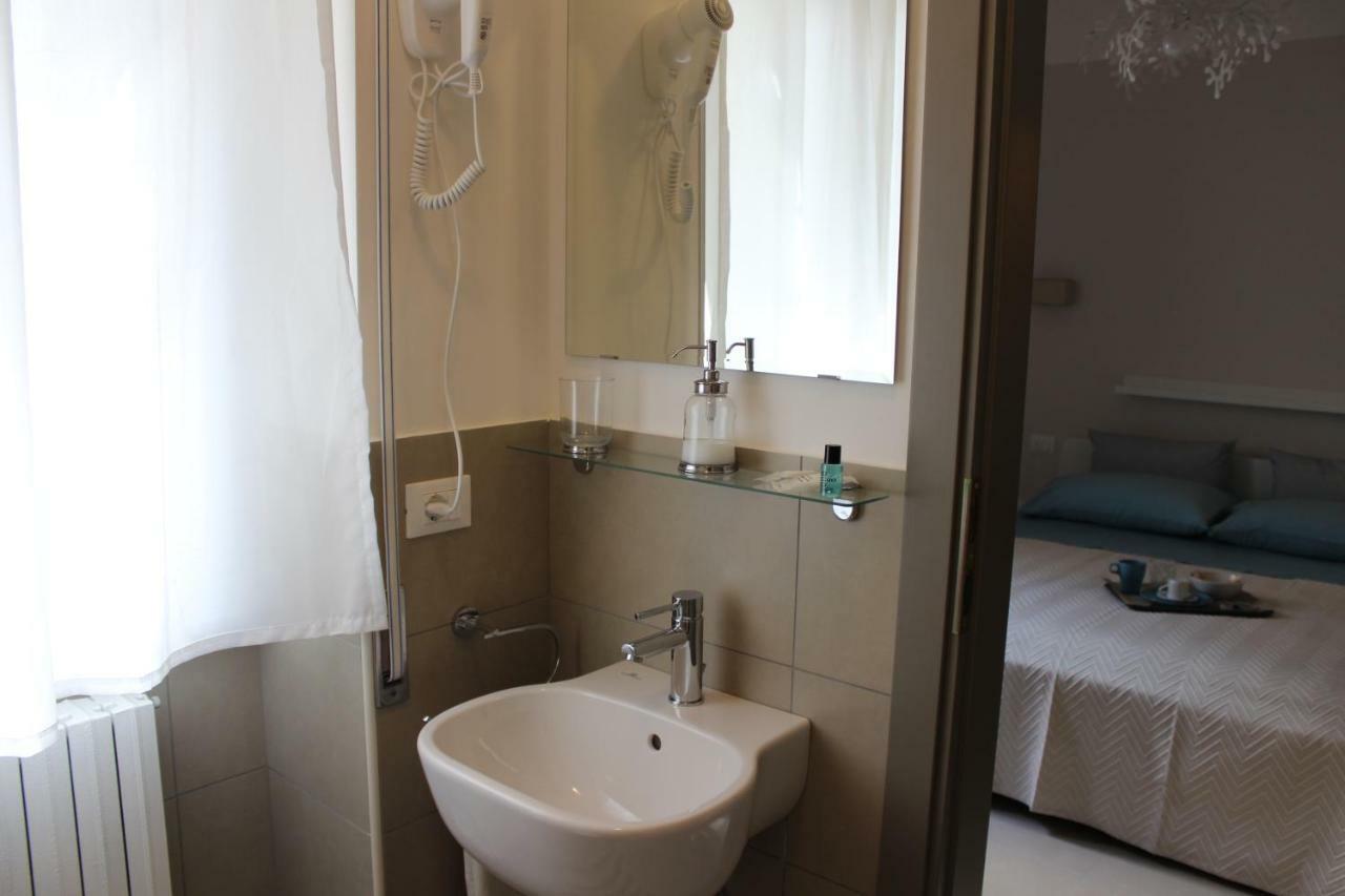 Sulmare Alba Adriatica Bed and Breakfast Buitenkant foto
