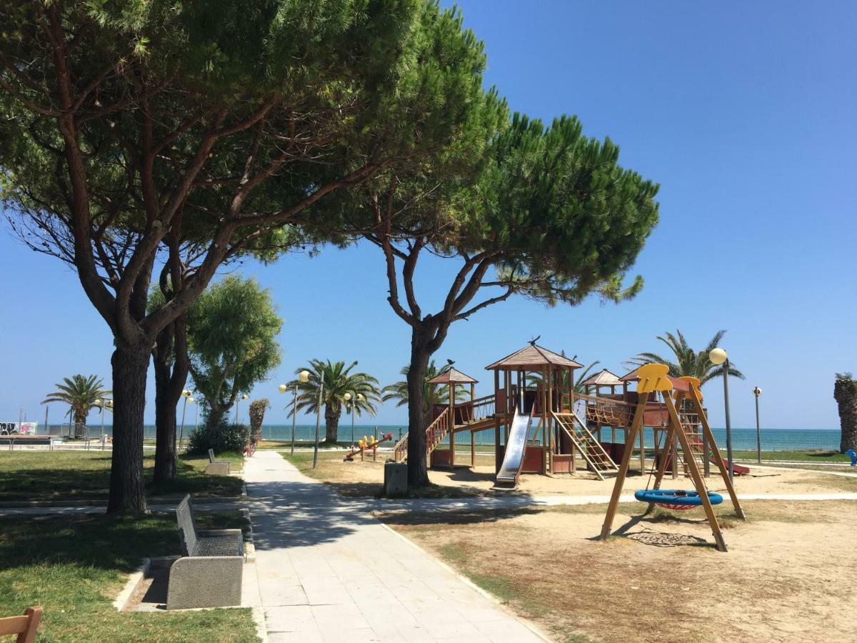 Sulmare Alba Adriatica Bed and Breakfast Buitenkant foto